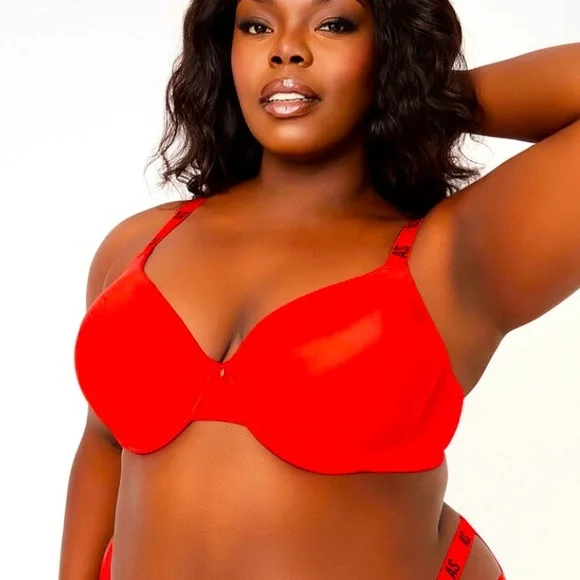 Ashley Stewart, Intimates & Sleepwear